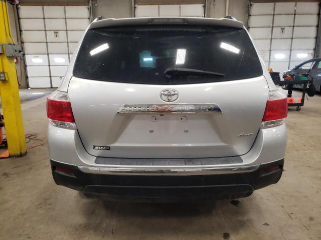 5TDBK3EH1DS199873 - 2013 TOYOTA HIGHLANDER BASE فضي صورة 6