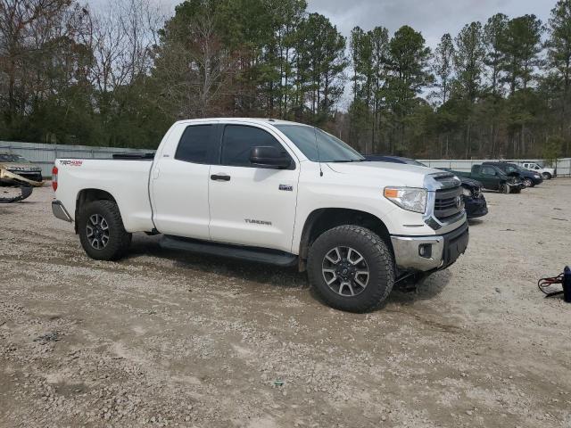 5TFUW5F10FX485625 - 2015 TOYOTA TUNDRA DOUBLE CAB SR/SR5 WHITE photo 4