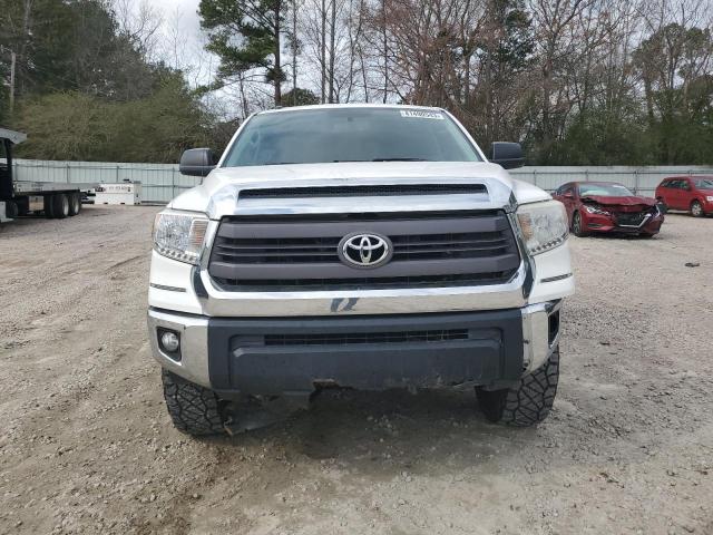 5TFUW5F10FX485625 - 2015 TOYOTA TUNDRA DOUBLE CAB SR/SR5 WHITE photo 5