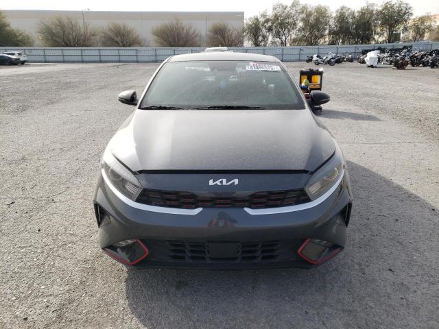 3KPF54AD4NE452648 - 2022 KIA FORTE GT LINE GRAY photo 5