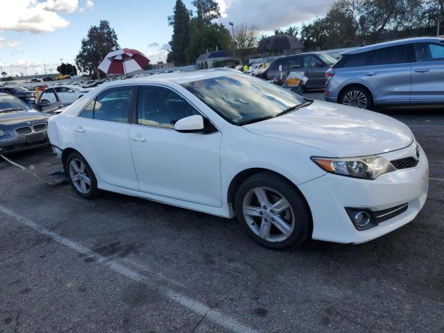 4T1BF1FK4DU676662 - 2013 TOYOTA CAMRY L WHITE photo 4