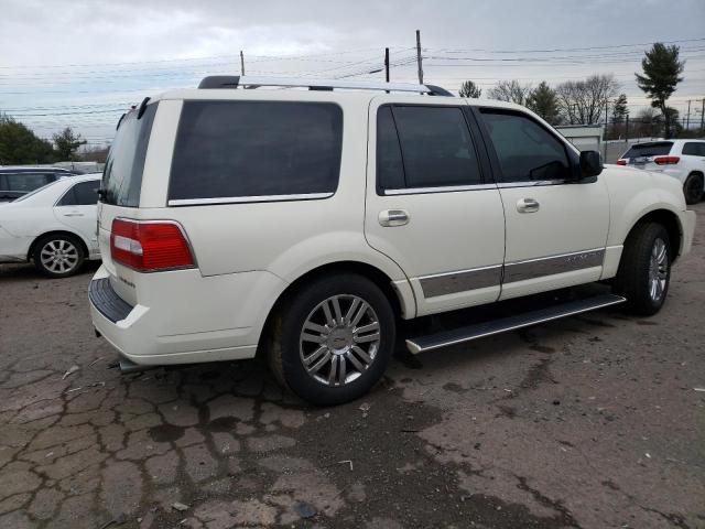 5LMFU28568LJ07065 - 2008 LINCOLN NAVIGATOR WHITE photo 3