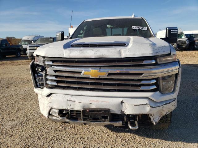 1GC4YREY6NF363162 - 2022 CHEVROLET SILVERADO K2500 HIGH COUNTRY WHITE photo 5