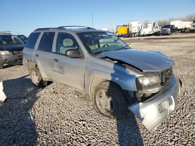 1GNDS13S672191797 - 2007 CHEVROLET TRAILBLAZE LS SILVER photo 4