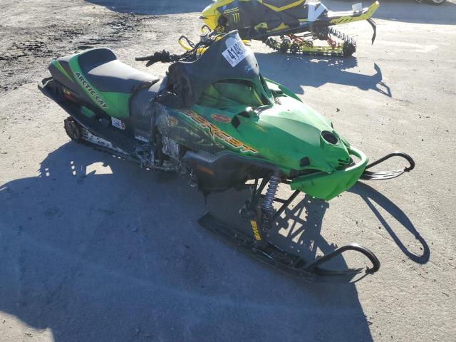 4UF05SNW05T115531 - 2005 ARCTIC CAT SABERCAT GREEN photo 1