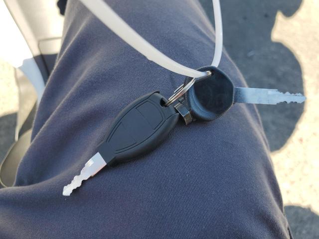 L37LMGFU1NZ050470 - 2022 DAIX SCOOTER 白色 照片 8