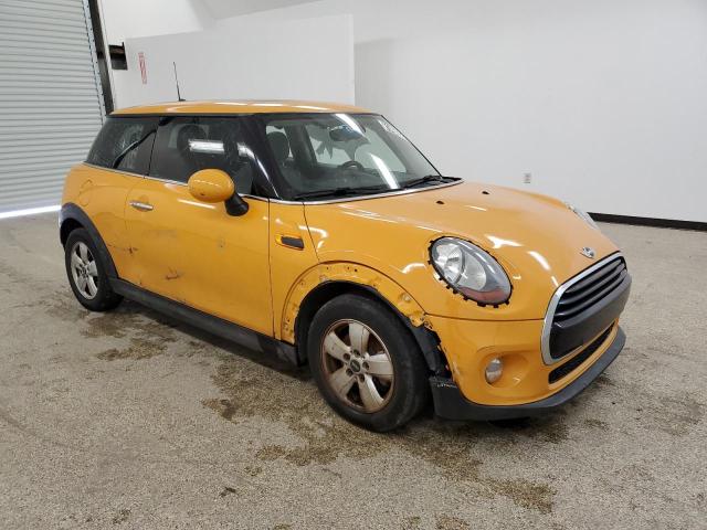 WMWXP5C5XG3B14918 - 2016 MINI COOPER ORANGE photo 4