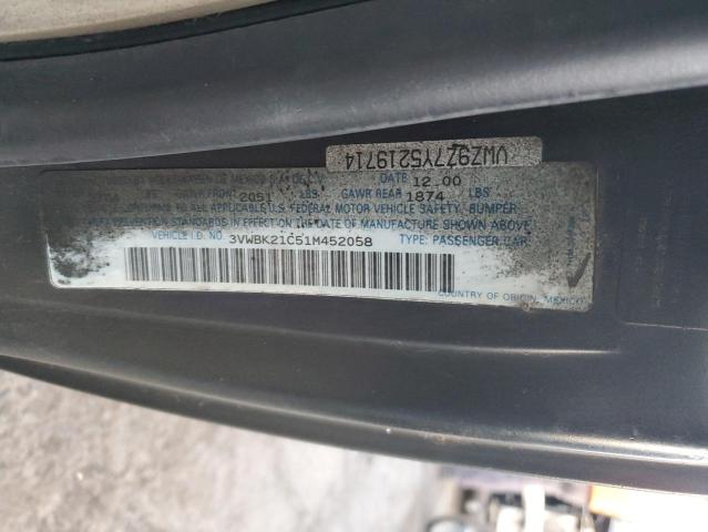 3VWBK21C51M452058 - 2001 VOLKSWAGEN NEW BEETLE GL 黑色 照片 12