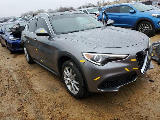 ZASFAKBN2J7B71974 - 2018 ALFA ROMEO STELVIO TI GRAY photo 4