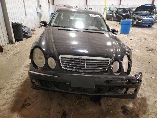 WDBUF70J54A594438 - 2004 MERCEDES-BENZ E 500 BLACK photo 5