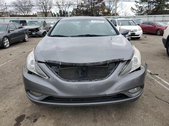 5NPEC4AC3CH435258 - 2012 HYUNDAI SONATA SE GRAY photo 5