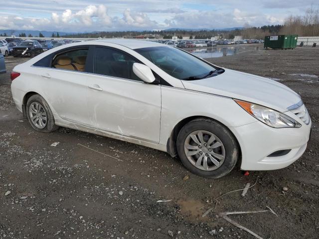 5NPEB4ACXBH243045 - 2011 HYUNDAI SONATA GLS WHITE photo 4