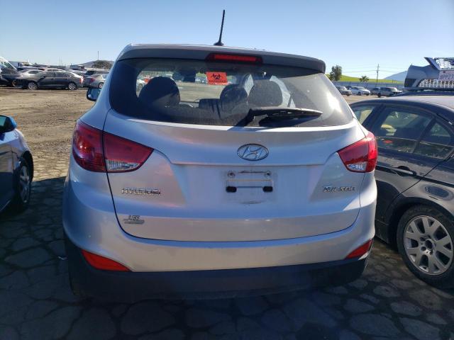 KM8JT3AC0AU078161 - 2010 HYUNDAI TUCSON GLS SILVER photo 6