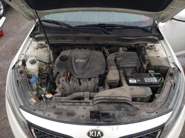 KNAGM4A70F5616828 - 2015 KIA OPTIMA LX WHITE photo 11