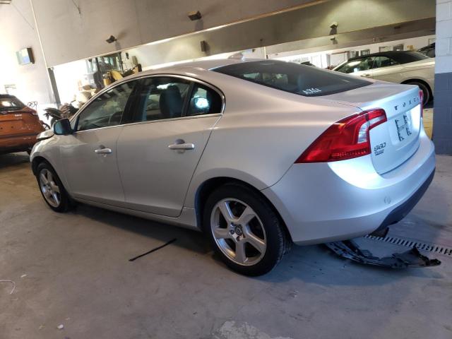 YV1622FS5C2125538 - 2012 VOLVO S60 T5 SILVER photo 2