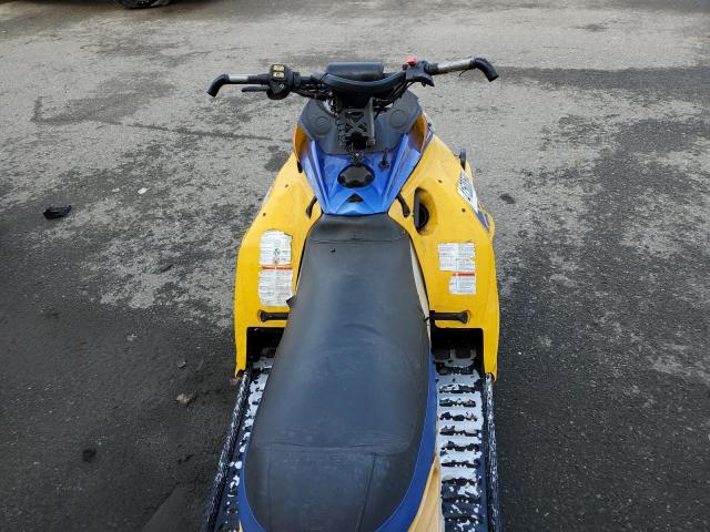 2BPSCP6C36V000090 - 2006 BMBR SNOWMOBILE YELLOW photo 5