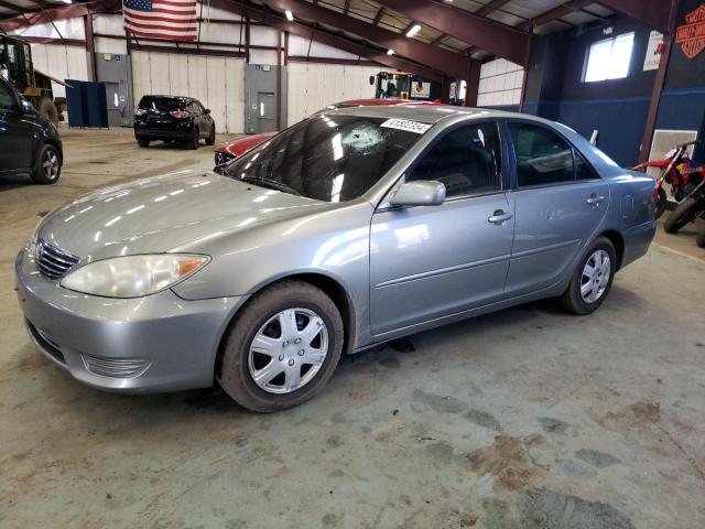 4T1BE32K85U986965 - 2005 TOYOTA CAMRY LE GRAY photo 1