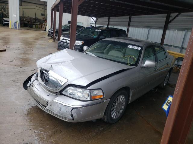 1LNHM82W45Y639199 - 2005 LINCOLN TOWN CAR SIGNATURE LIMITED SILVER photo 1