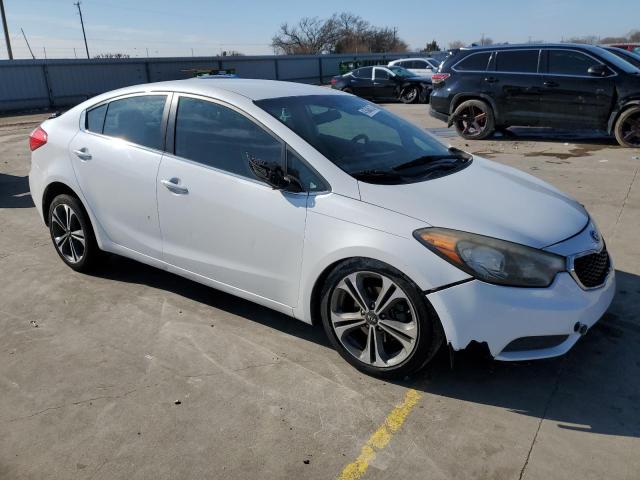 KNAFX4A84E5099298 - 2014 KIA FORTE EX WHITE photo 4