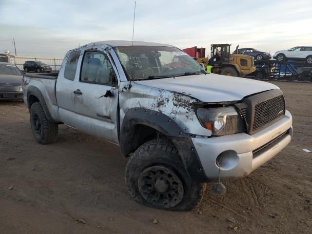 5TETU62N15Z143432 - 2005 TOYOTA TACOMA PRERUNNER ACCESS CAB SILVER photo 4