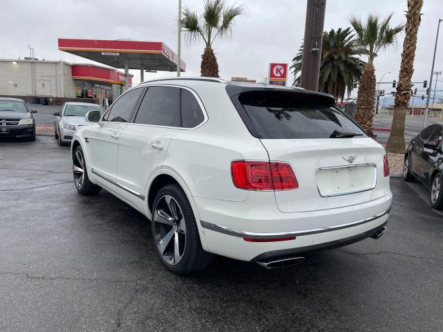 SJAAC2ZV3HC012659 - 2017 BENTLEY BENTAYGA WHITE photo 3