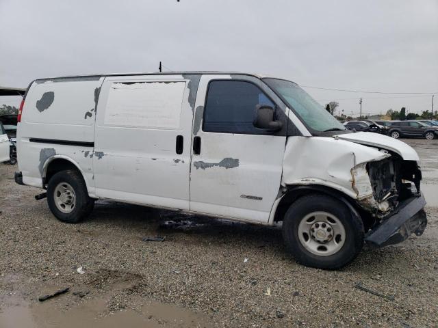 1GCGG25U351174485 - 2005 CHEVROLET EXPRESS G2 WHITE photo 4