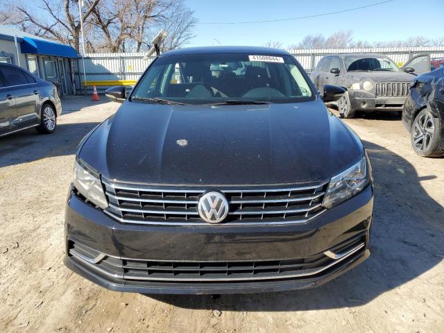 1VWAT7A35HC032463 - 2017 VOLKSWAGEN PASSAT S BLACK photo 5