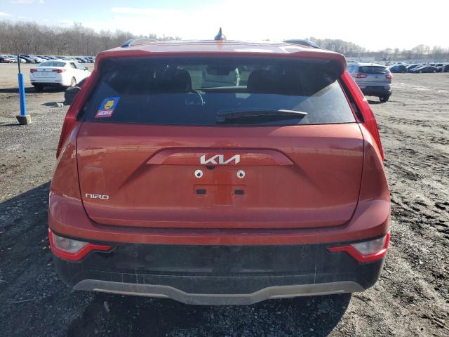 KNDCR3L17P5023152 - 2023 KIA NIRO WIND ORANGE photo 6