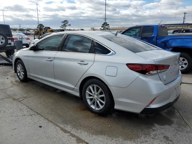 5NPE24AFXJH657175 - 2018 HYUNDAI SONATA SE SILVER photo 2