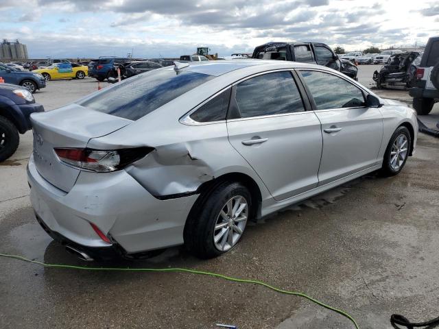 5NPE24AFXJH657175 - 2018 HYUNDAI SONATA SE SILVER photo 3