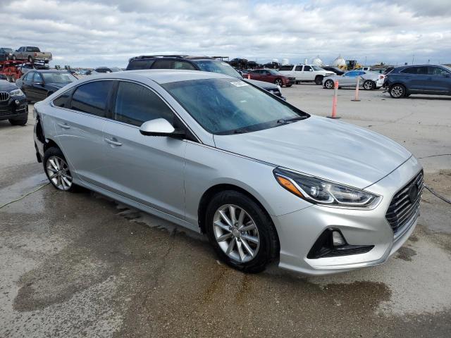 5NPE24AFXJH657175 - 2018 HYUNDAI SONATA SE SILVER photo 4