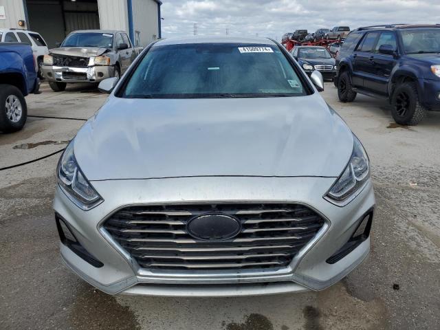 5NPE24AFXJH657175 - 2018 HYUNDAI SONATA SE SILVER photo 5