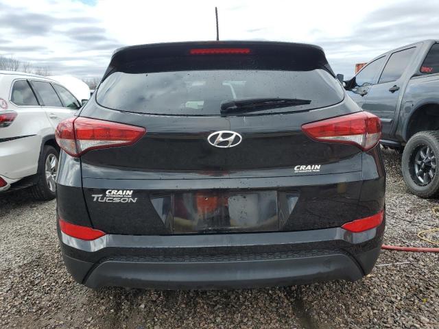 KM8J23A4XHU383575 - 2017 HYUNDAI TUCSON SE BLACK photo 6