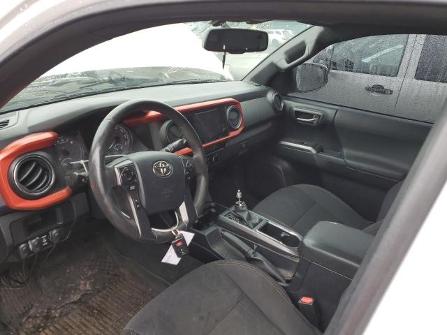 5TFSZ5AN4HX054958 - 2017 TOYOTA TACOMA ACCESS CAB თეთრი ფოტო 8