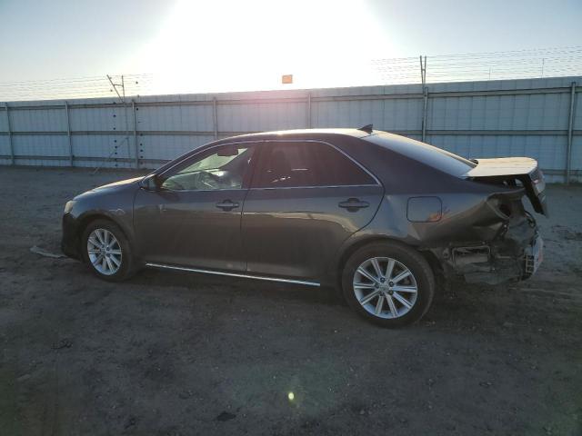 4T1BK1FK7DU525617 - 2013 TOYOTA CAMRY SE/X GRAY photo 2