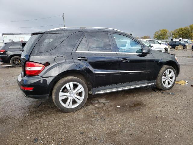 4JGBB8GB4BA655277 - 2011 MERCEDES-BENZ ML 350 4MATIC BLACK photo 3