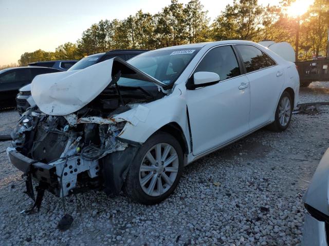 4T4BF1FK9ER352579 - 2014 TOYOTA CAMRY L WHITE photo 1