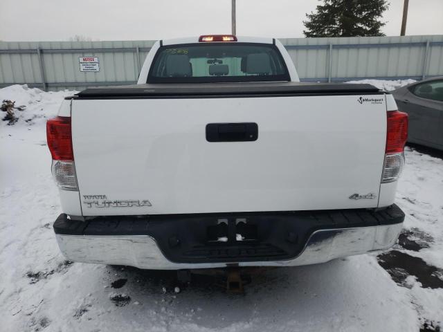 5TFUM5F14CX031668 - 2012 TOYOTA TUNDRA DOUBLE CAB SR5 WHITE photo 6