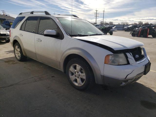 1FMDK05117GA23118 - 2007 FORD FREESTYLE SEL WHITE photo 4