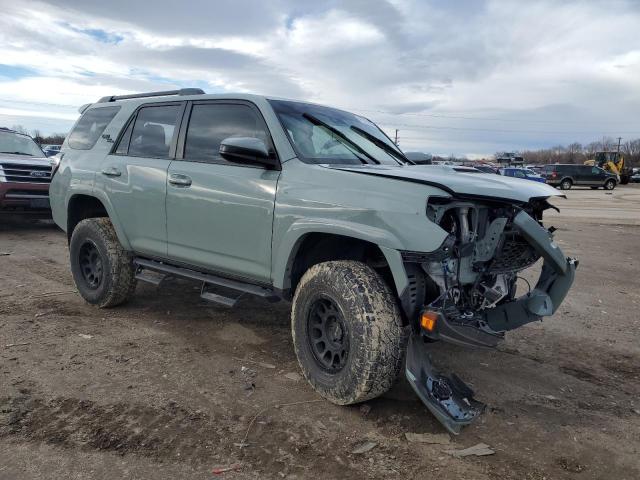 JTEPU5JR5P6203269 - 2023 TOYOTA 4RUNNER SE GRAY photo 4