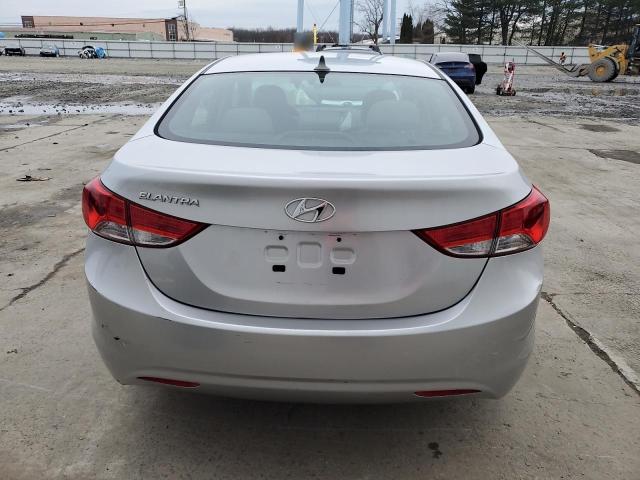 5NPDH4AE3DH432201 - 2013 HYUNDAI ELANTRA GLS SILVER photo 6