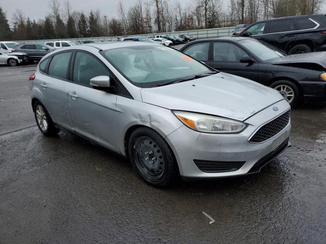 1FADP3K20FL329078 - 2015 FORD FOCUS SE SILVER photo 4