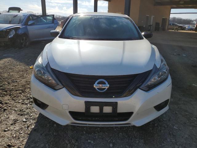 1N4AL3AP2JC222053 - 2018 NISSAN ALTIMA 2.5 WHITE photo 5