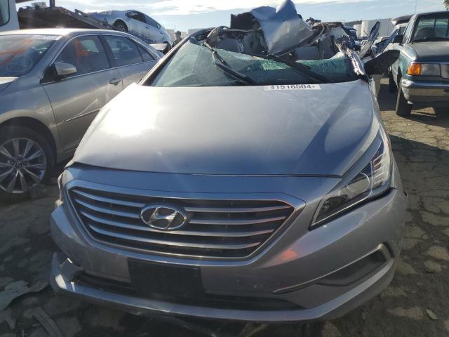 5NPE24AF4HH527371 - 2017 HYUNDAI SONATA SE GRAY photo 5