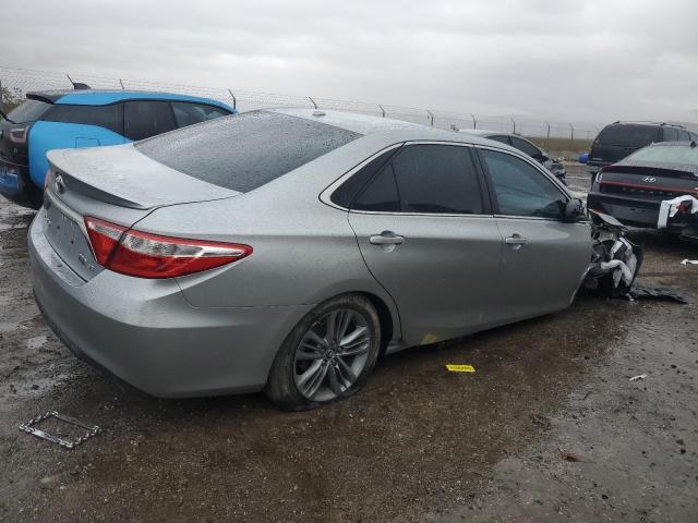 4T1BD1FK7FU163012 - 2015 TOYOTA CAMRY HYBRID SILVER photo 3