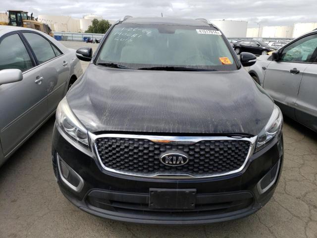 5XYPG4A54JG387014 - 2018 KIA SORENTO LX BLACK photo 5