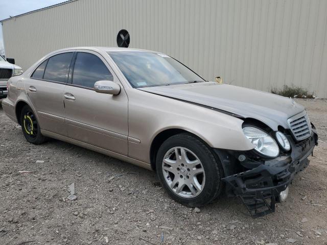 WDBUF65J83A123742 - 2003 MERCEDES-BENZ E 320 TAN photo 4