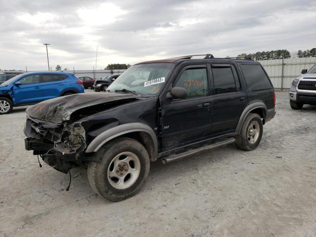 1FMZU83P7YZB37958 - 2000 FORD EXPLORER XLT BLACK photo 1