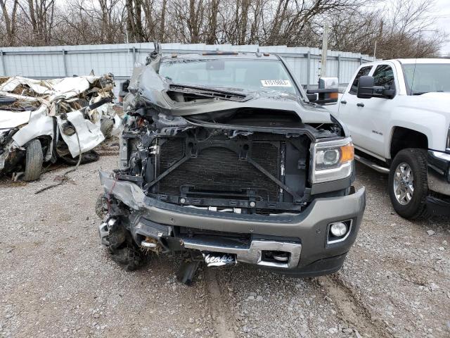 1GT42YEY4JF107463 - 2018 GMC SIERRA K3500 DENALI GRAY photo 5