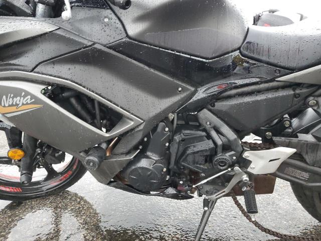 ML5EXER1XPDA88758 - 2023 KAWASAKI EX650 R Grafito foto 9